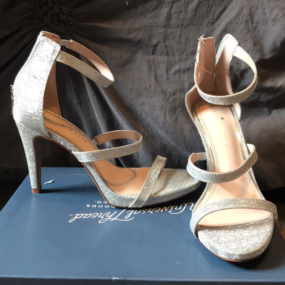 Silver Heels - image 1